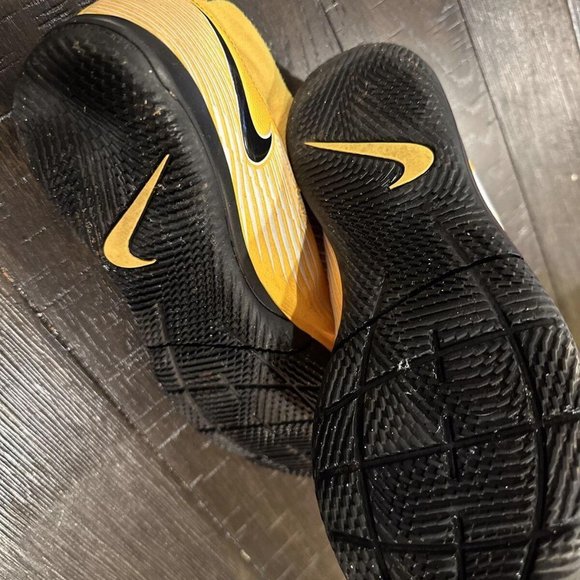 NIKE JR SUPERFLY ACADEMY TURF LASER ORANGE-BLACK-WHITE Size 4.5 Youth - Picture 4 of 5